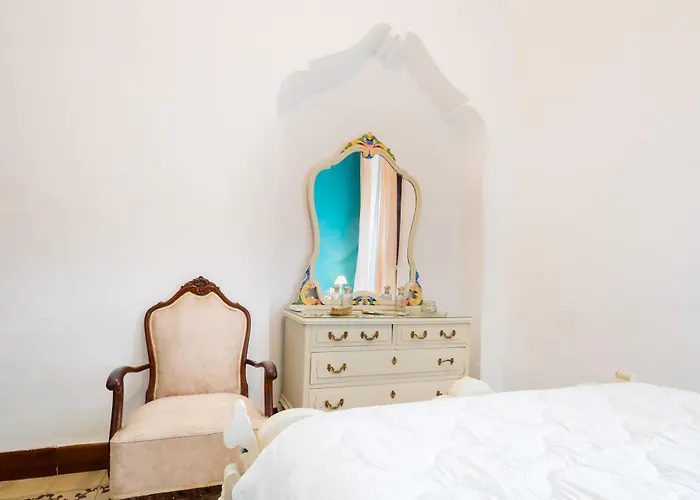 Una Casa Azul